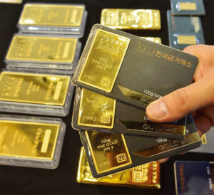 금 투자 방법-금 사는법-KRX 금 거래소 이용 방법-금 현물 ETF-금 투자 전망 단점